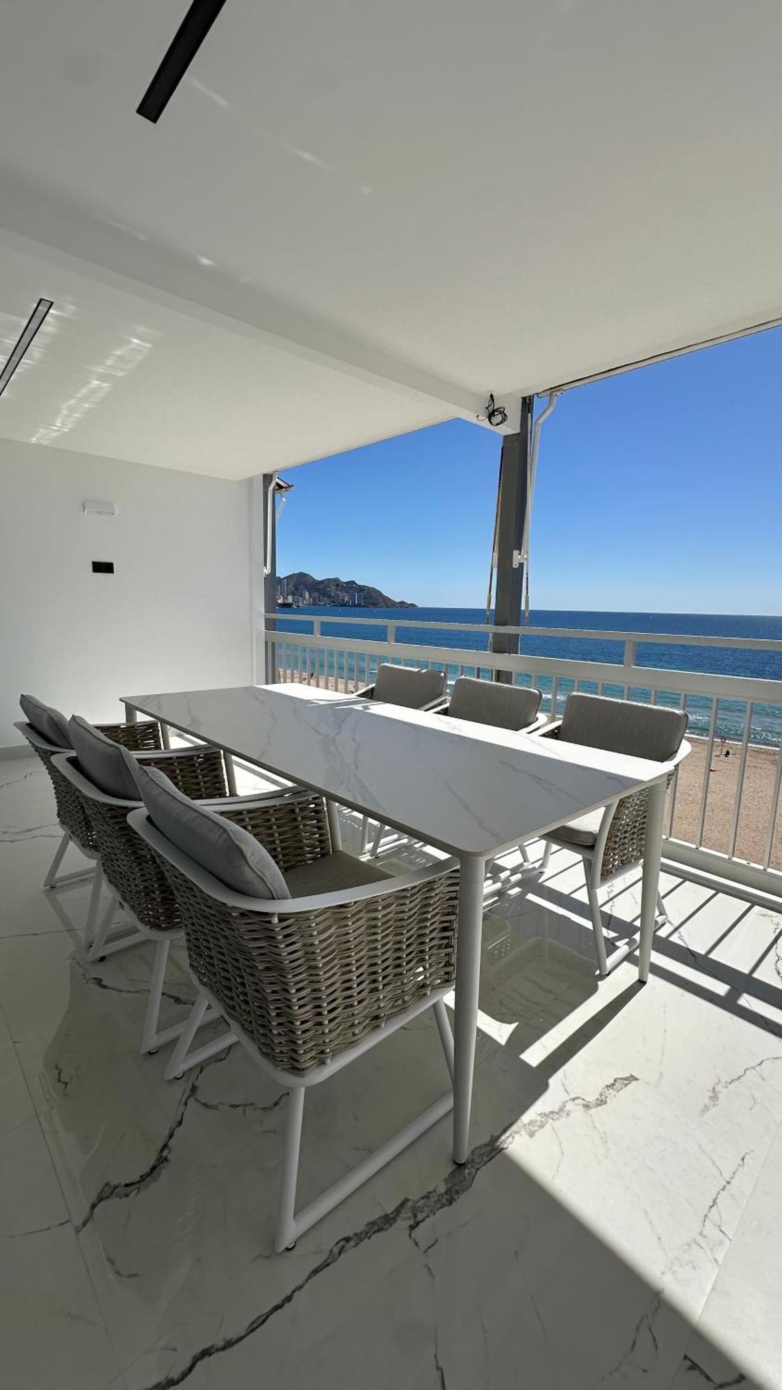 Esmeralda, Benidorm Beachfront Poniente, 1St Line Frontal Seaview, Ocean Terrace エクステリア 写真