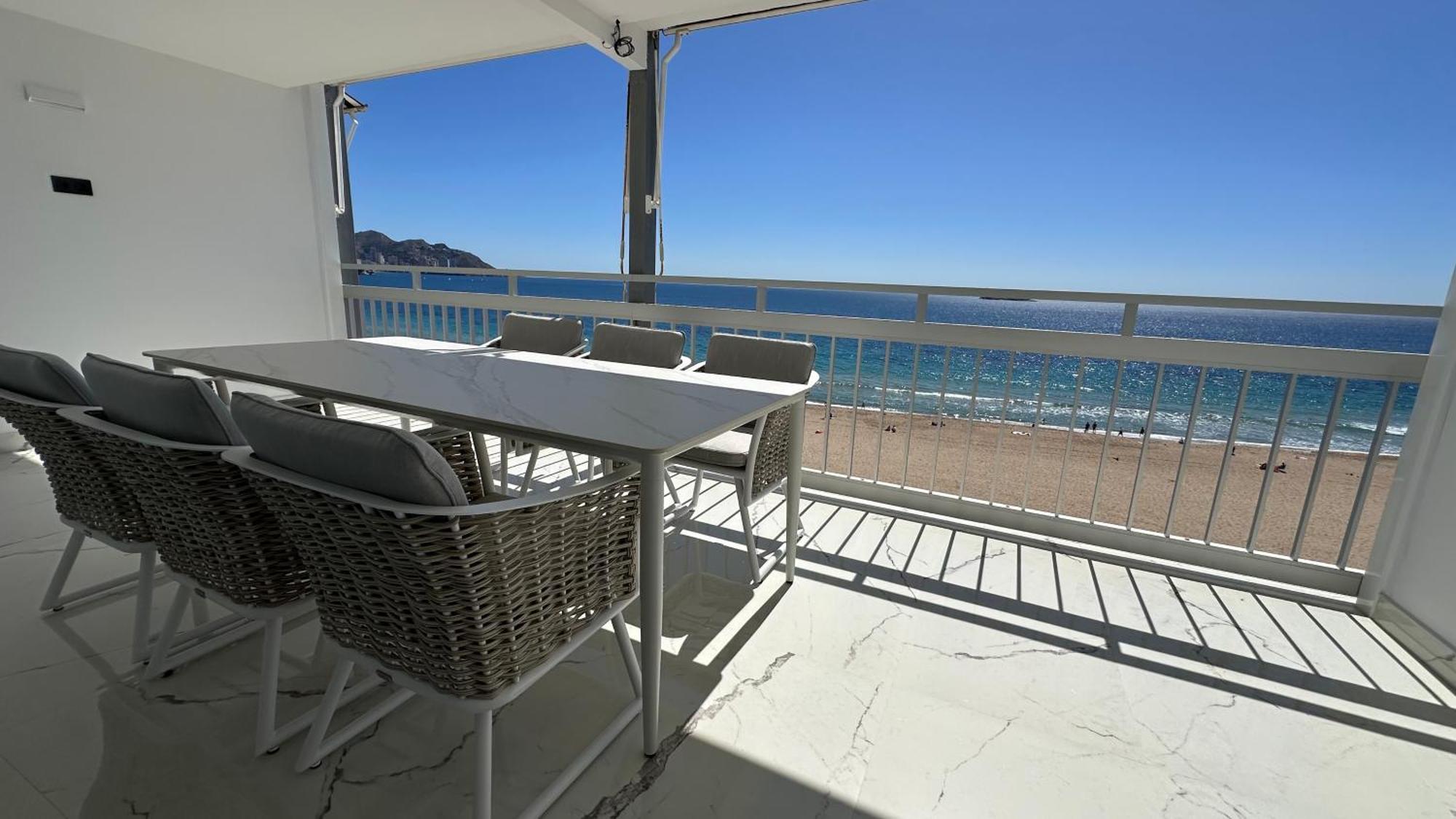 Esmeralda, Benidorm Beachfront Poniente, 1St Line Frontal Seaview, Ocean Terrace エクステリア 写真